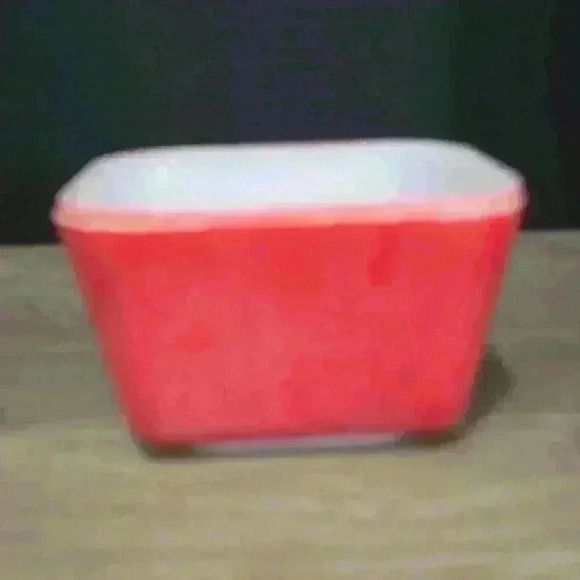 Vintage Red Pyrex  Fridgie - No Lid - Picture 3 of 6